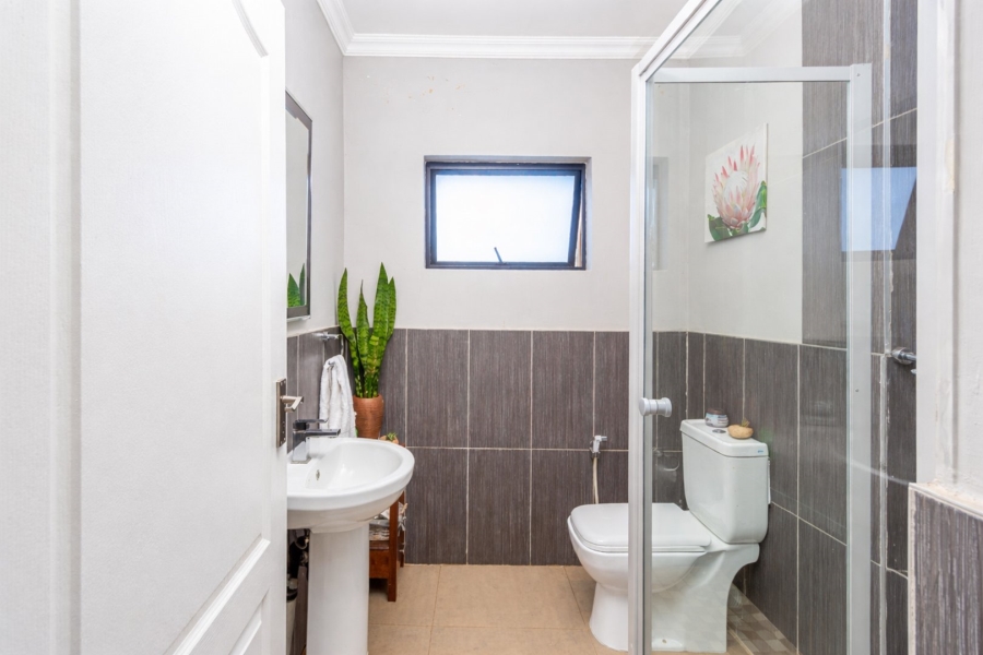 5 Bedroom Property for Sale in Xanadu Eco Park North West
